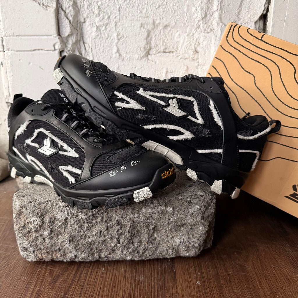 SICKO HIKING SHOES SZ 10 (BOX)