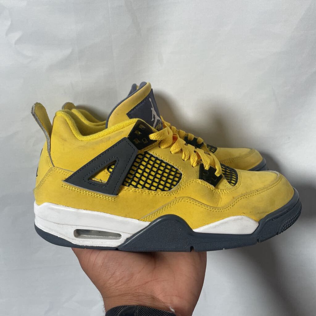 Jordan 4 Lightning Sz. 7y