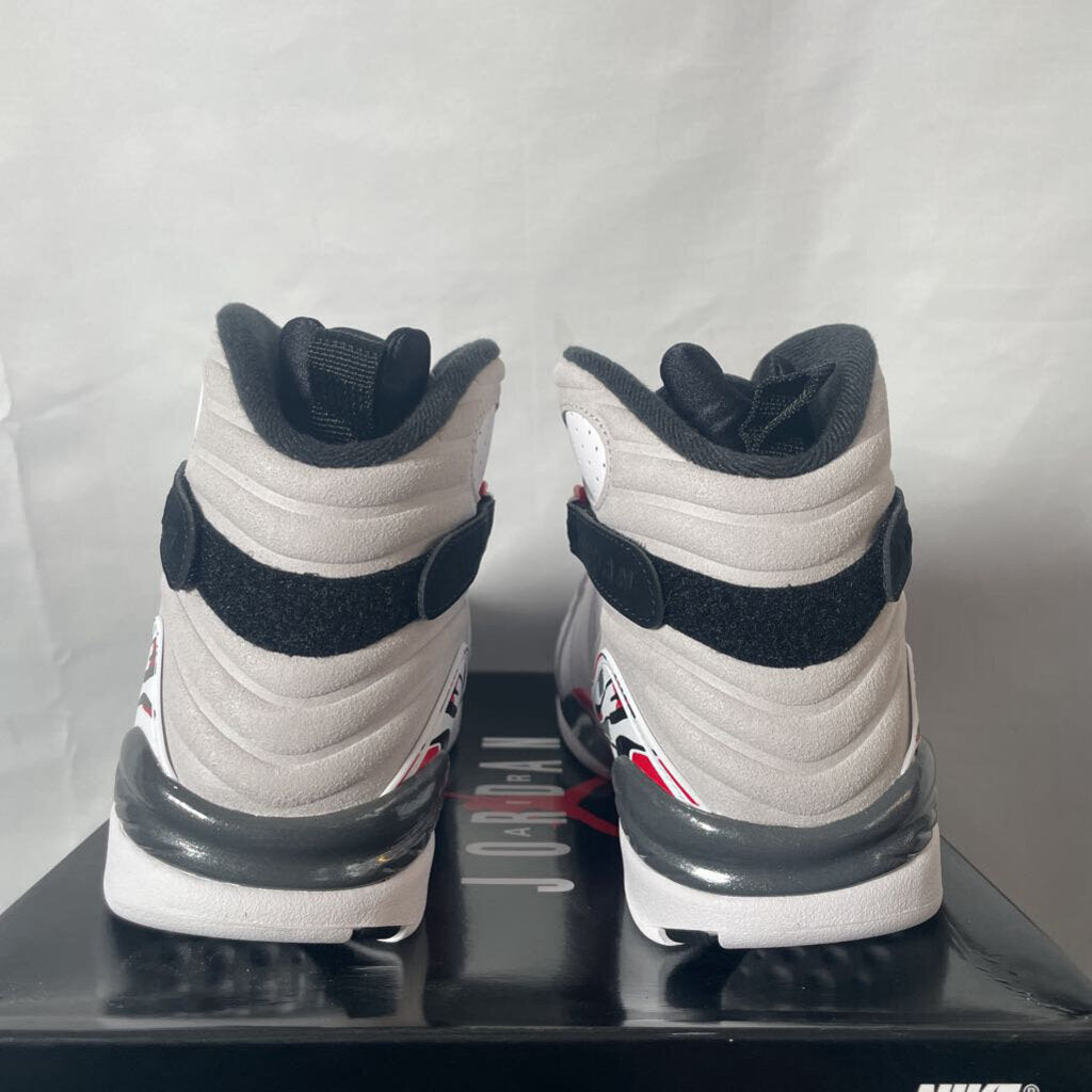 Jordan 8 Bugs Bunny Sz. 9.5