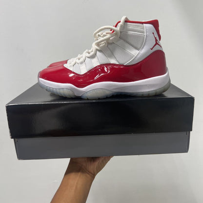 JORDAN CHERRY 11 SZ S7.5