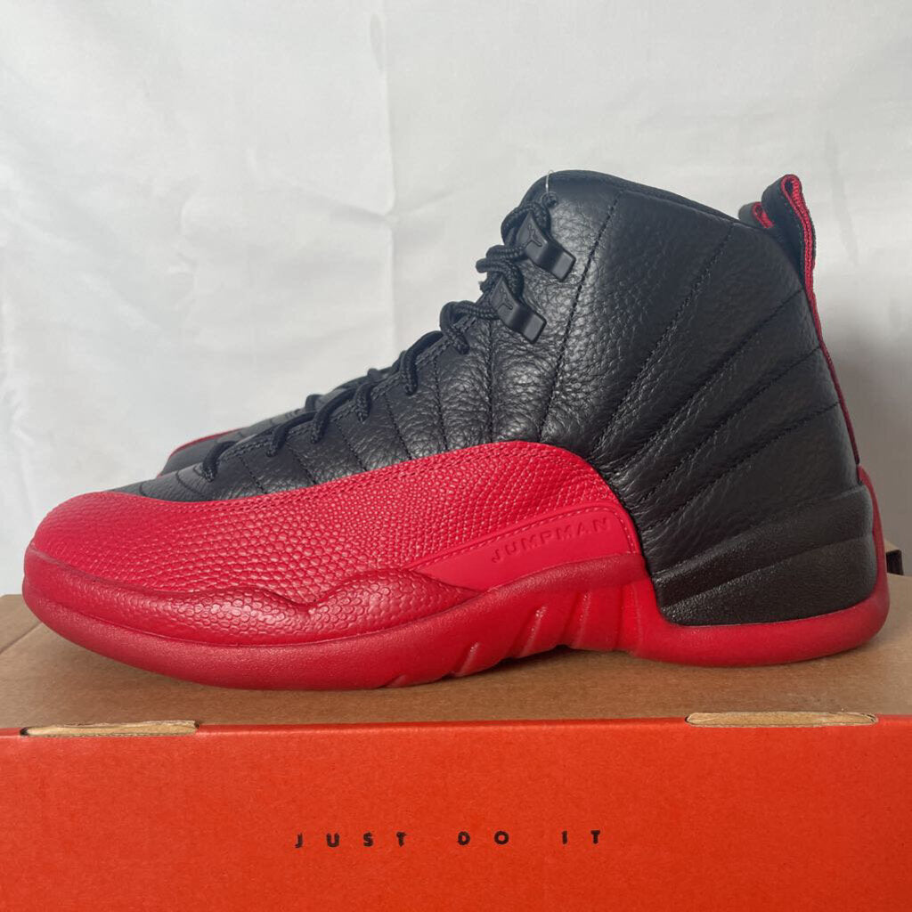Jordan 12 Flu Game Sz. 9.5