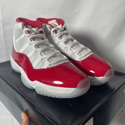 Jordan 11 Cherry Sz. 9.5