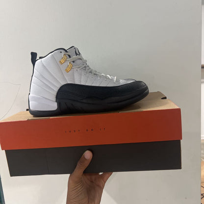 JORDAN 12 TAXI SZ 7.5