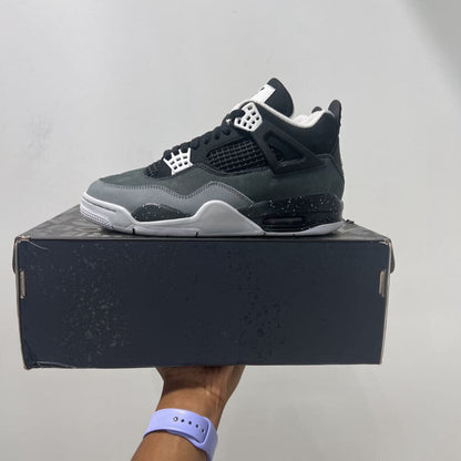 JORDAN 4 FEAR SZ 7