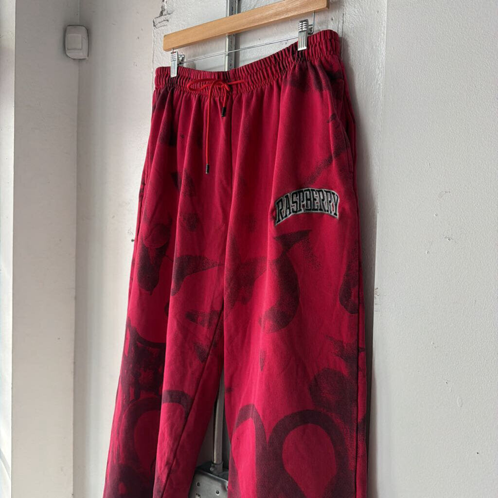 RED RASPBERRY SWEATS SZ M