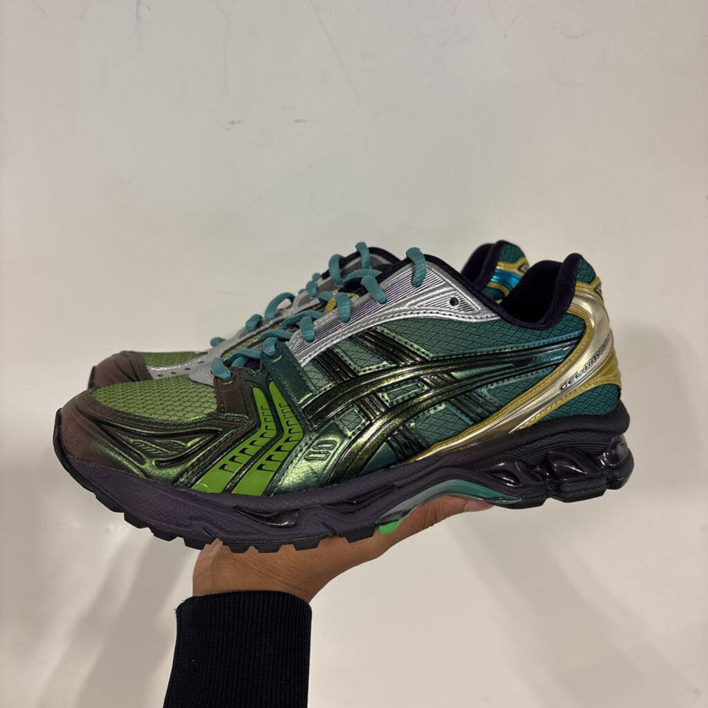 ASICS GRADUATION GREEN SZ 7