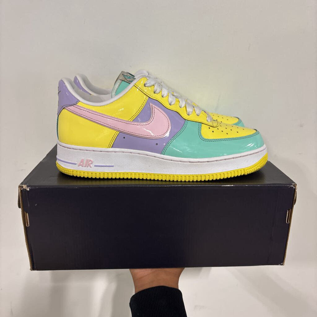 NIKE AF1 EASTER SZ. 9 (BOX)