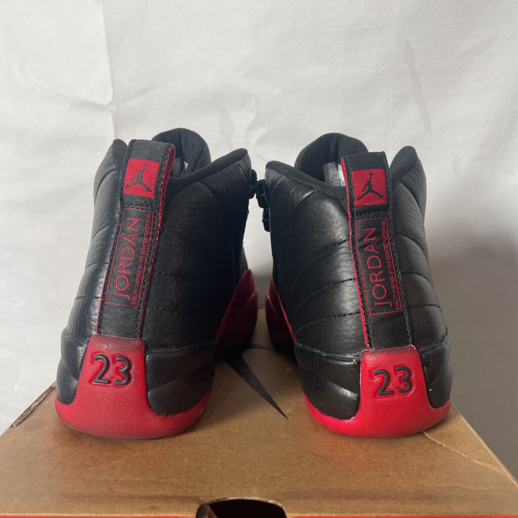 Jordan 12 flu Game Sz. 6