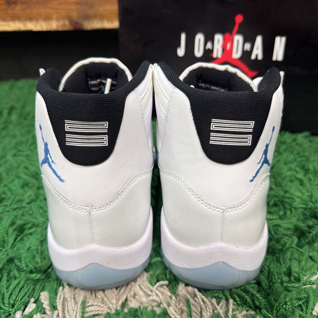 LEGEND BLUE JORDAN 11 SZ 9