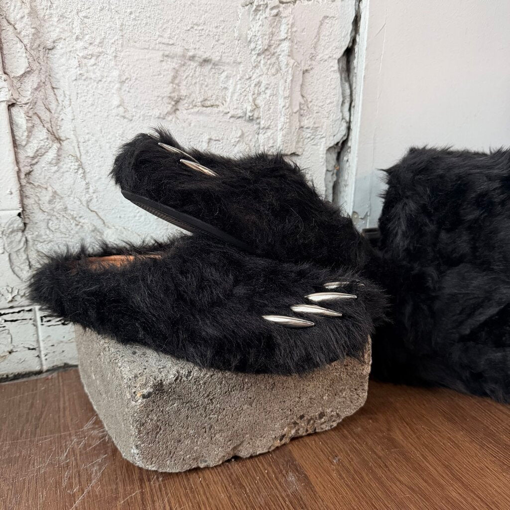 BLACK BRAVEST BEARCLAWS SZ 12