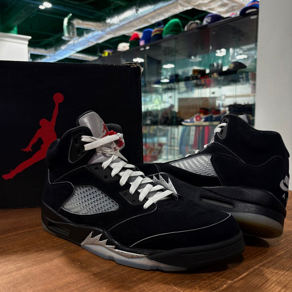 JORDAN 5 BLACK METALLIC SZ 11