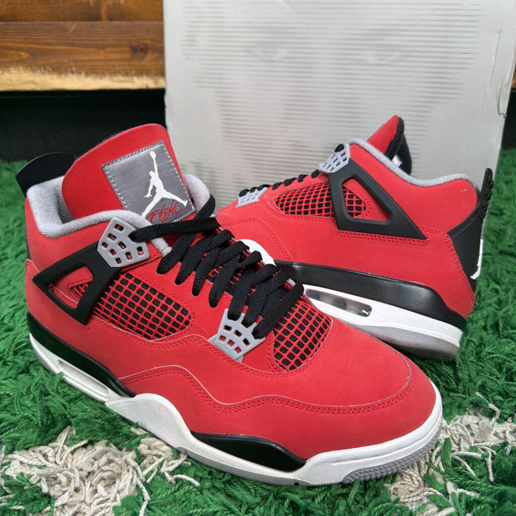 JORDAN 4 TORO BRAVO SZ. 11 (BOX)