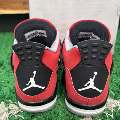 JORDAN 4 TORO BRAVO SZ. 11 (BOX)