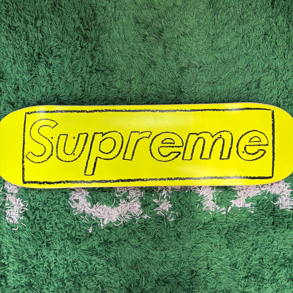 SUPREME X KAWS 8.125 SKATEDECK