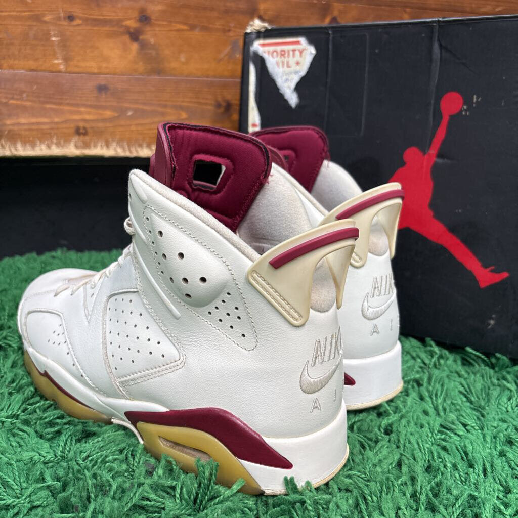 JORDAN 6 MAROON SZ. 10 (BOX)