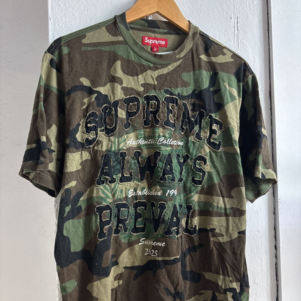SUPREME PREVAILS TEE SZ. M