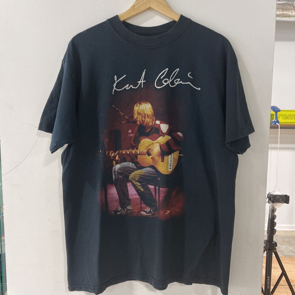 VINTAGE KURT COBAIN SHIRT