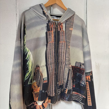 VALE CITY ZIP UP SZ. M