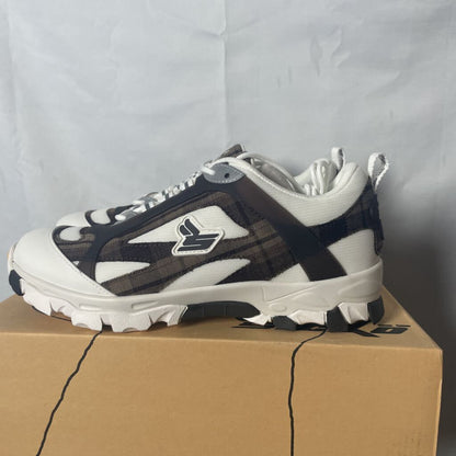 White N Brown EE Sickos Sz. 9.5