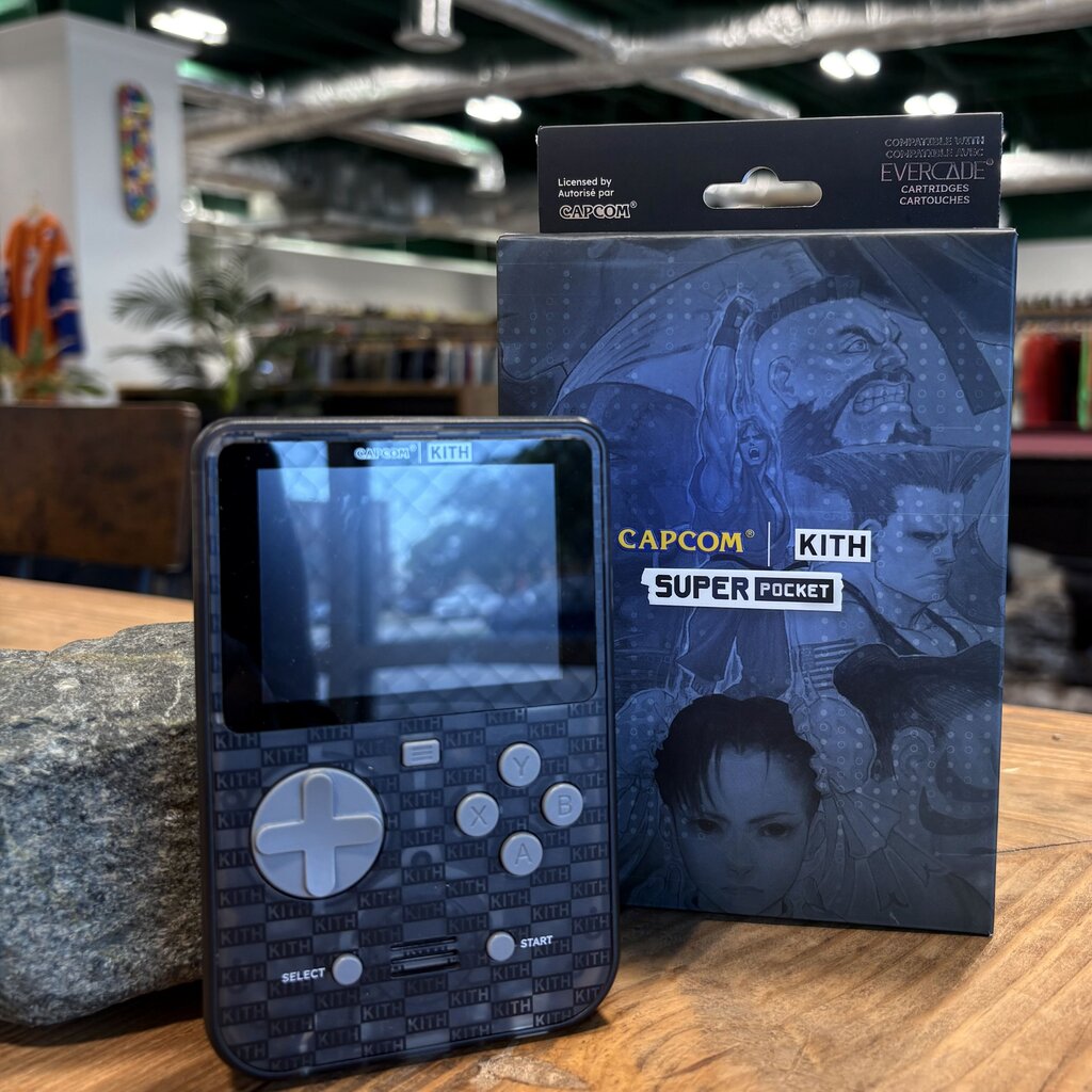 CAPCOM KITH SUPER POCKET