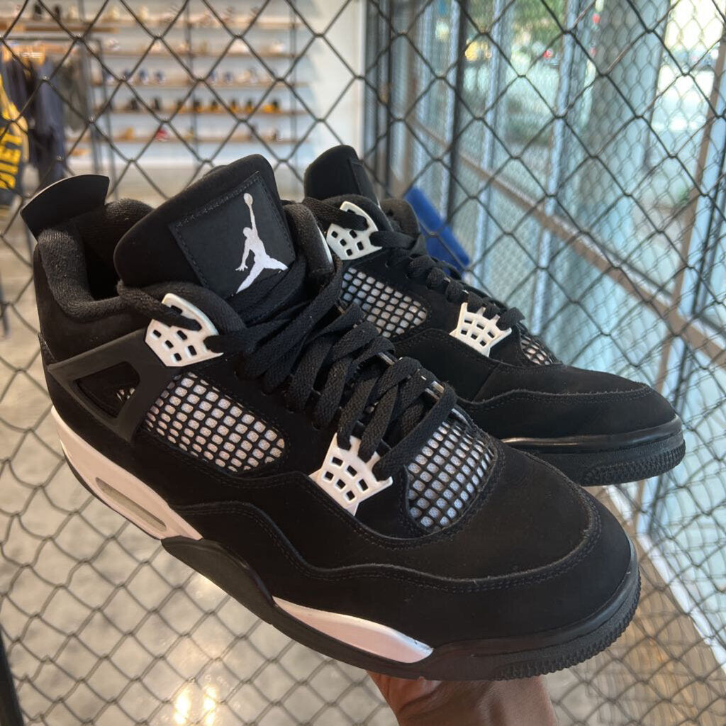 JORDAN 4 WHITE THUNDER SZ 10