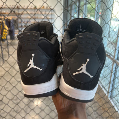 JORDAN 4 WHITE THUNDER SZ 10