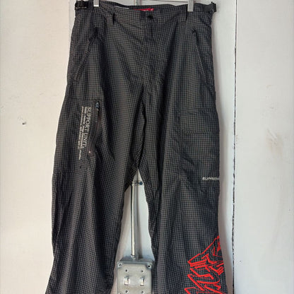 SUPREME NYLON PANTS SZ. 32