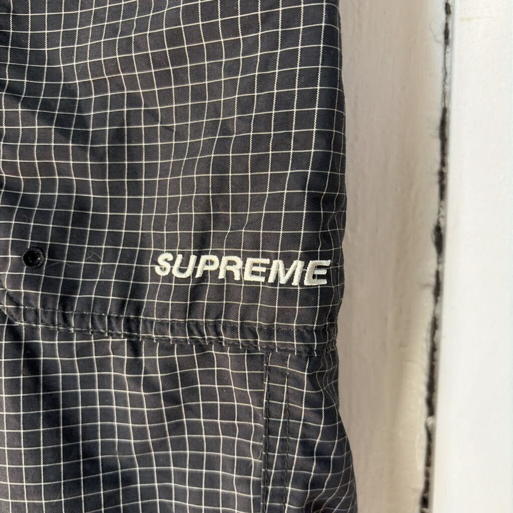 SUPREME NYLON PANTS SZ. 32