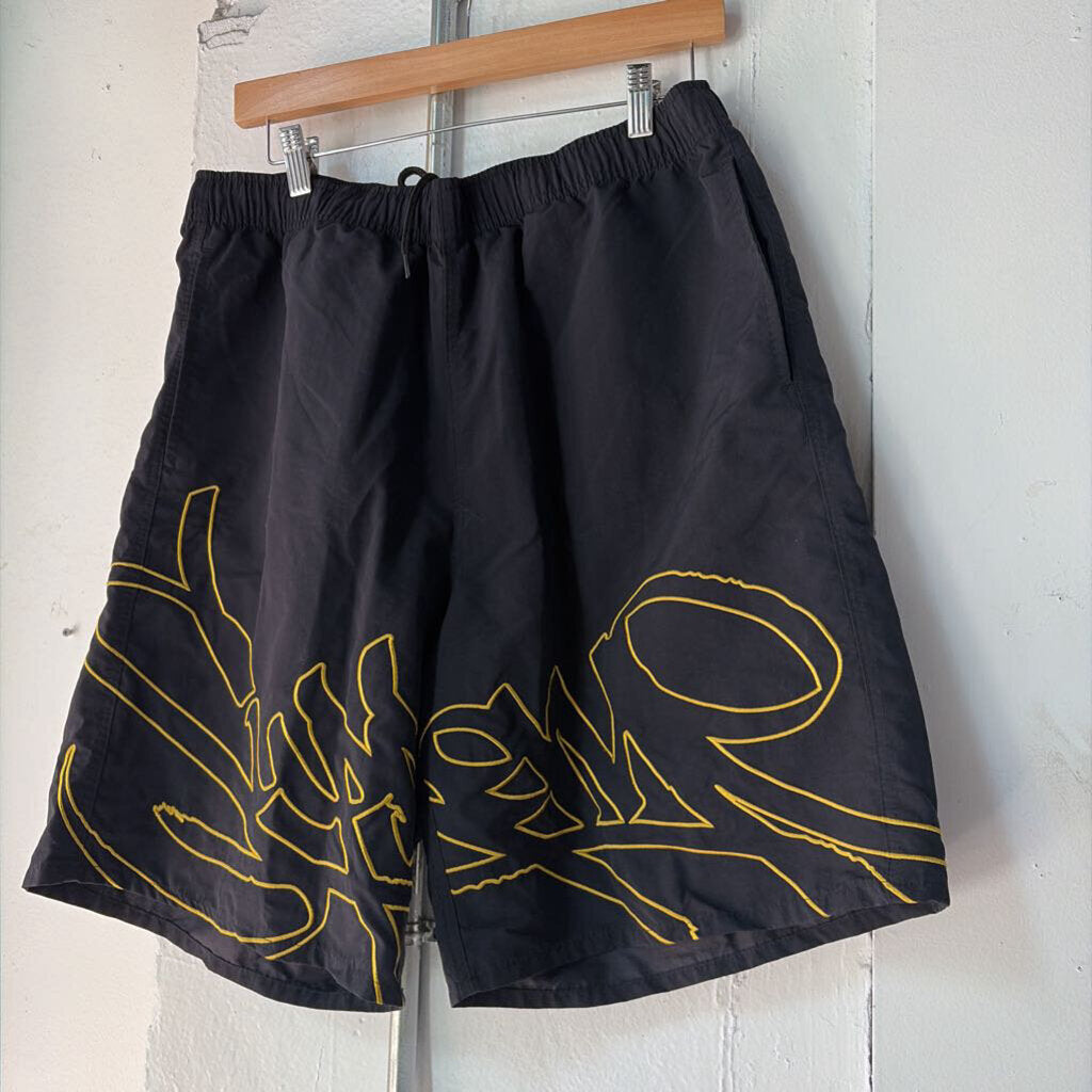 SUPREME NYLON SHORTS SZ. L