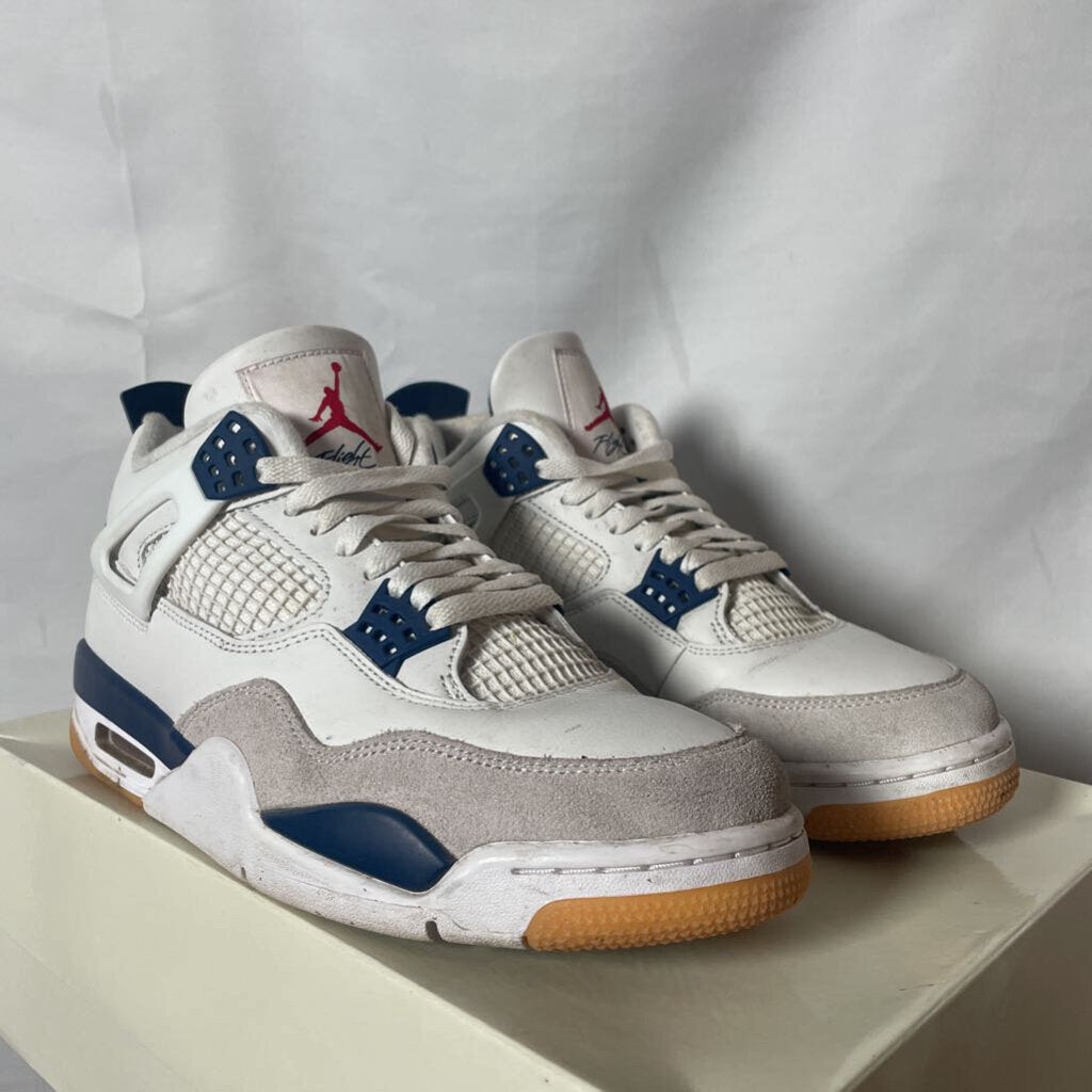 Jordan 4 Navy Blue SB Sz. 9.5