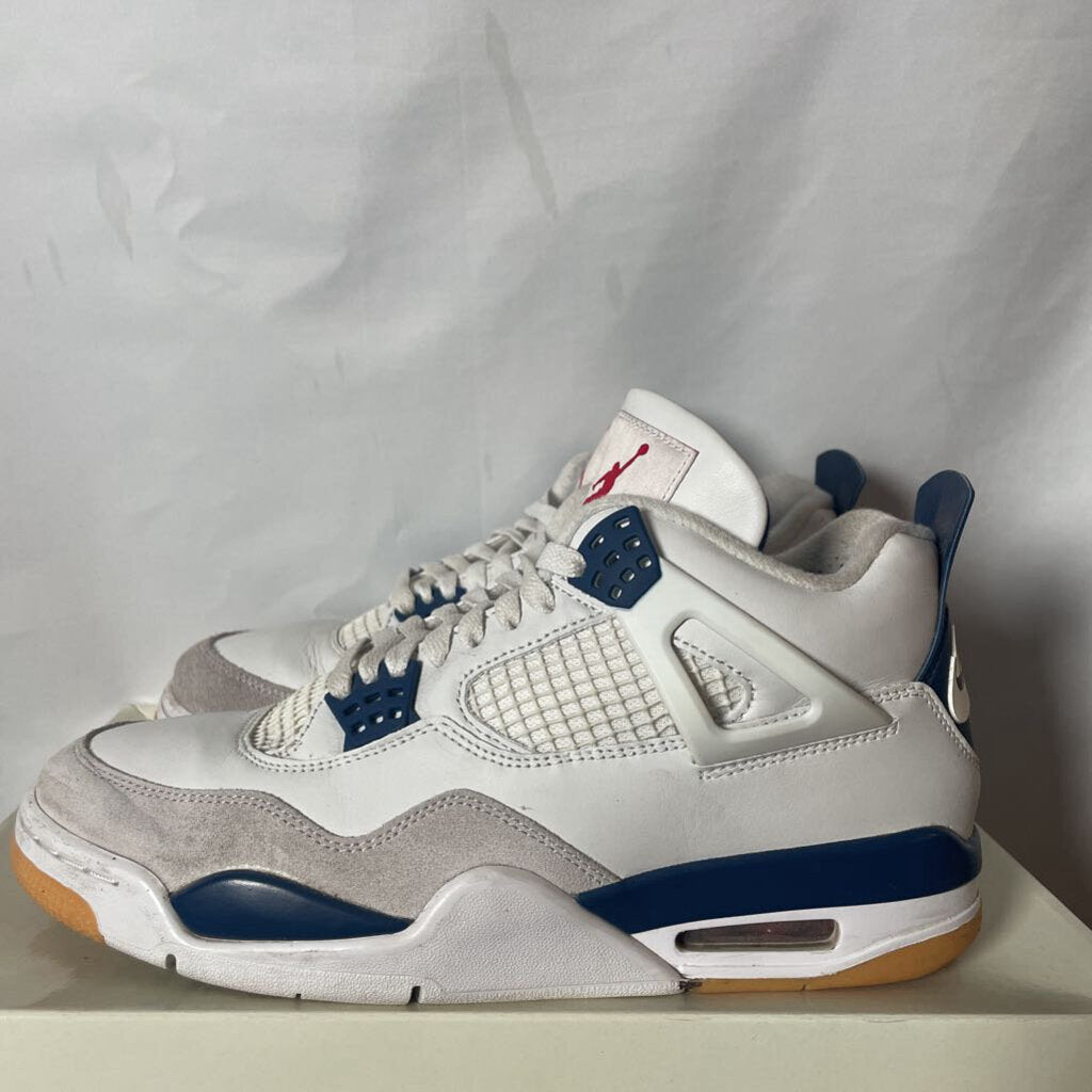 Jordan 4 Navy Blue SB Sz. 9.5