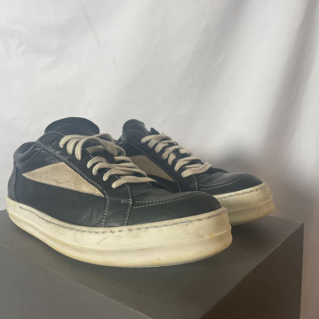 RO Mainline Vans Sz. 42.5