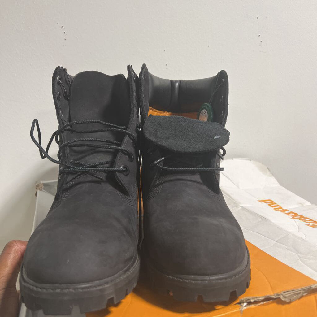 BALCK TIMBS SZ 8.5