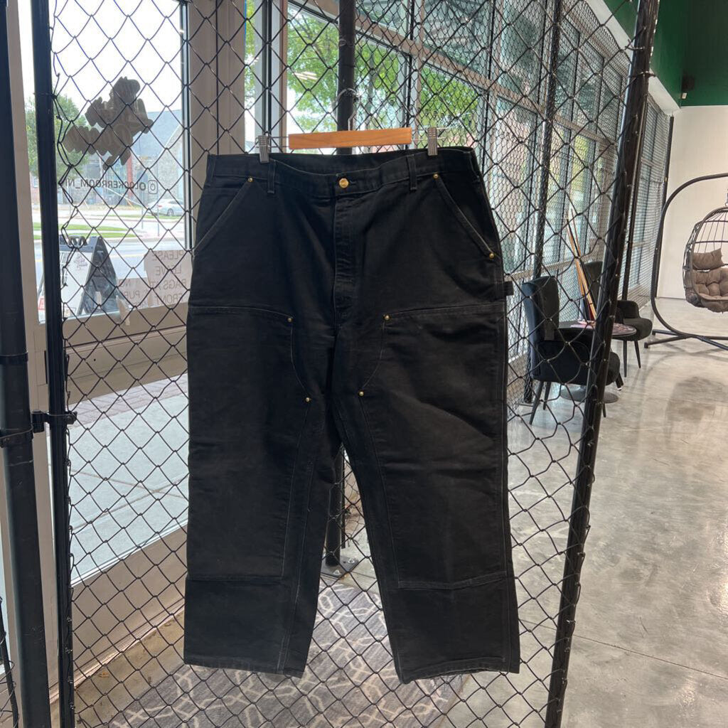 Black Carhartt pants sz 40