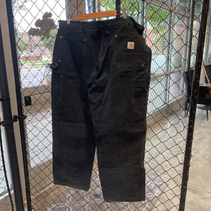 Black Carhartt pants sz 40