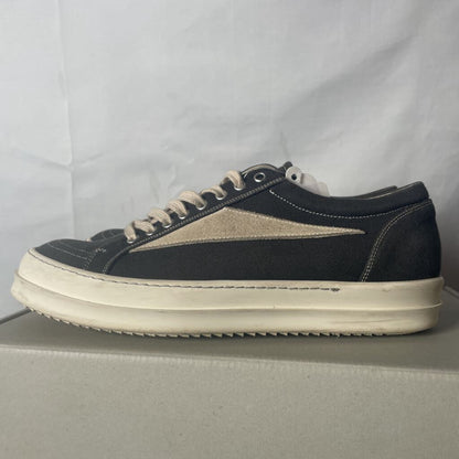 Black RO Vans Sz. 43