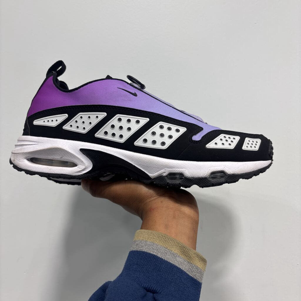 NIKE AIR MAX SNDR // 11M 12.5W