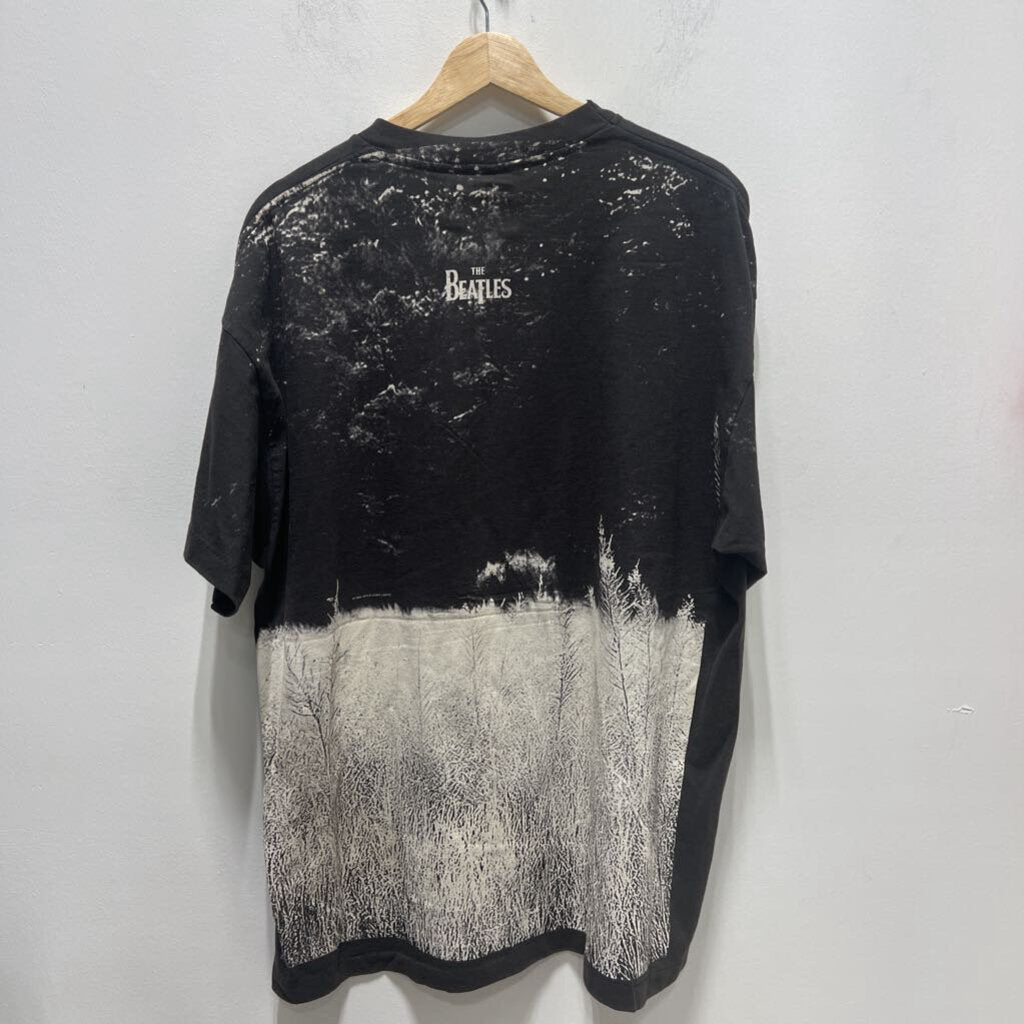 BEATLES ALL OVER TEE SZ. XL
