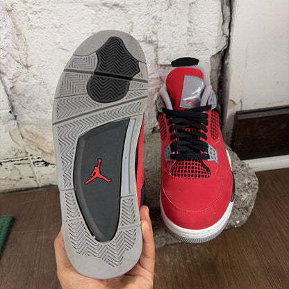 JORDAN 4 TORO BRAVO SZ. 10.5 (NO BOX)