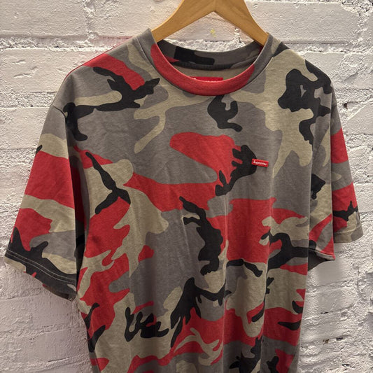 SUPREME CAMO TEE SZ. M