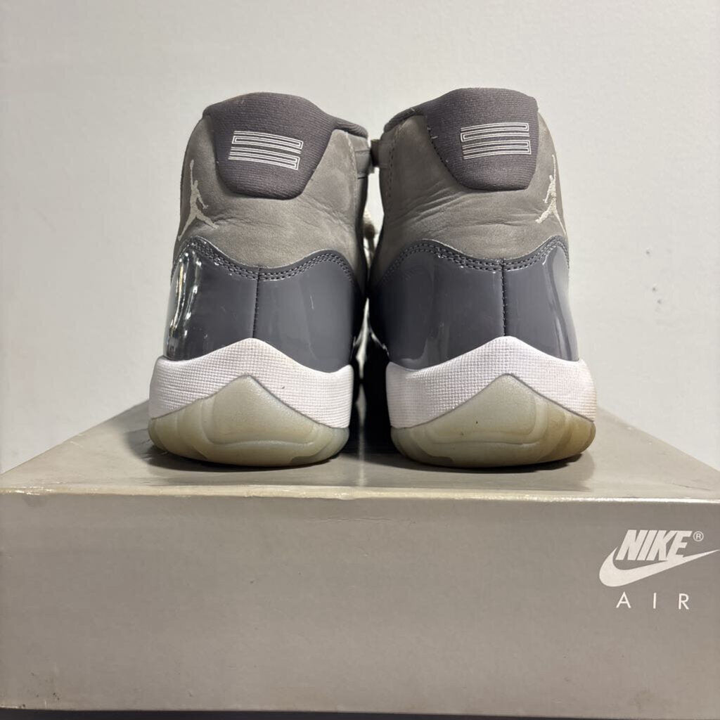 USED JORDAN 11 COOL GREY SZ 11