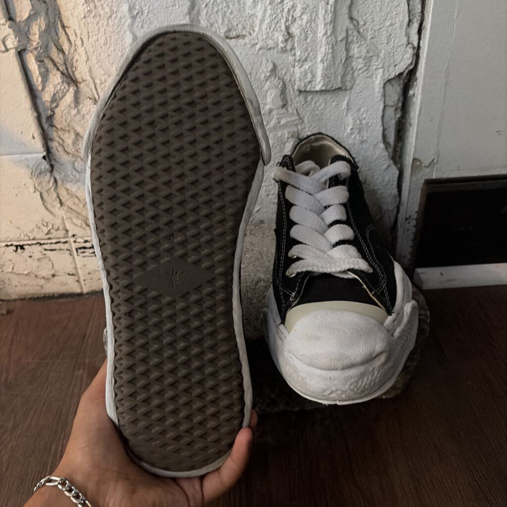 MAISON MIHARA HANK SZ. 44 (NO BOX)