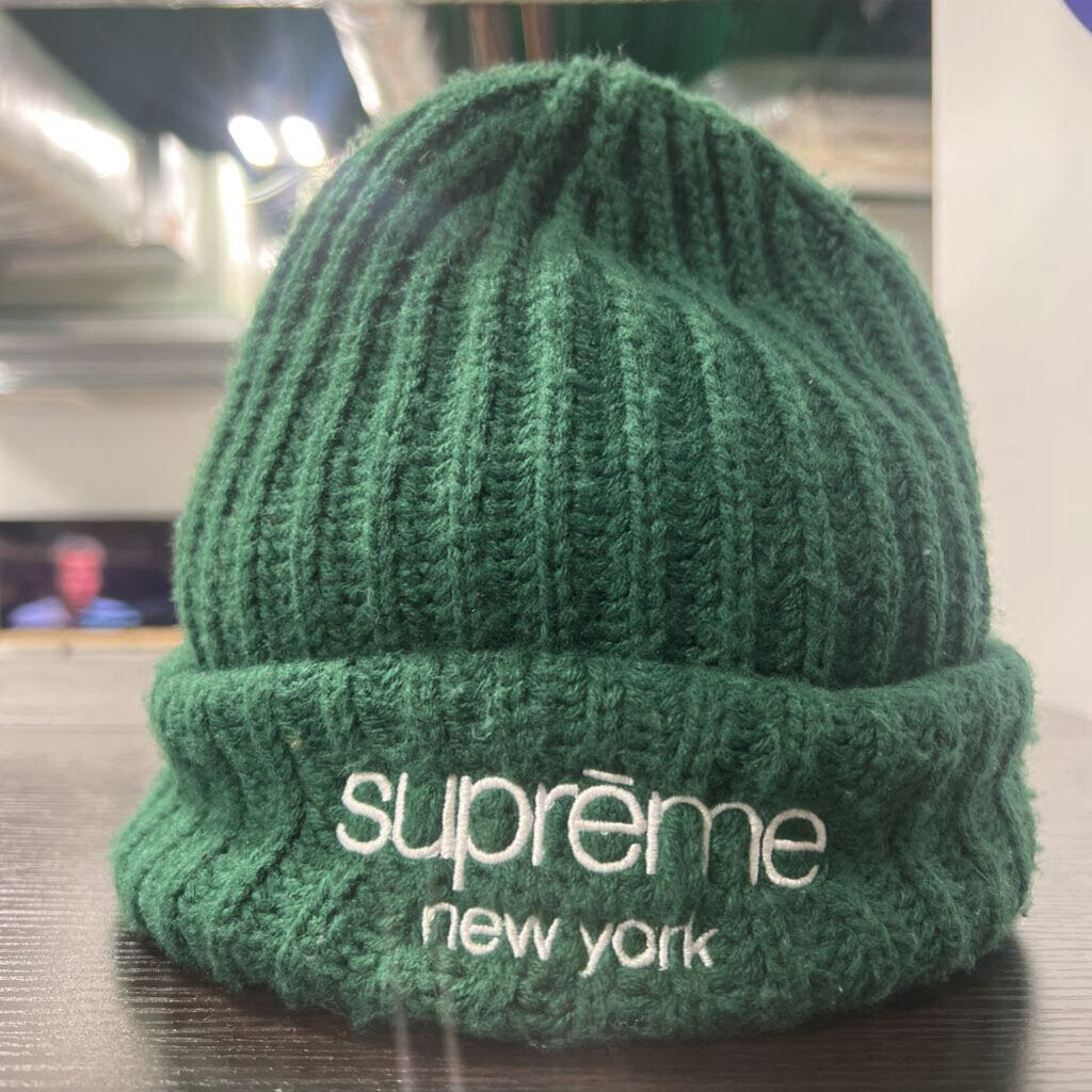 SUPREME BEANIE