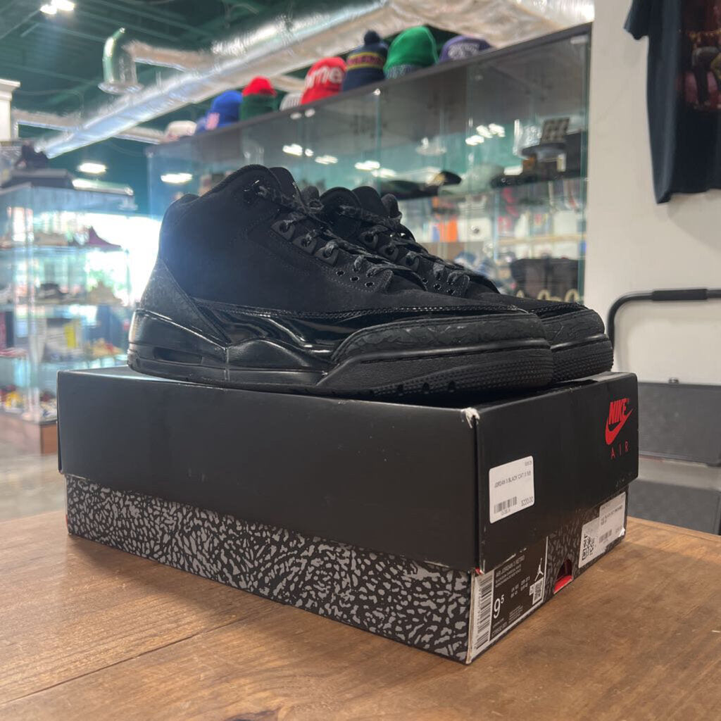JORDAN 3 BLACK CAT // 9.5