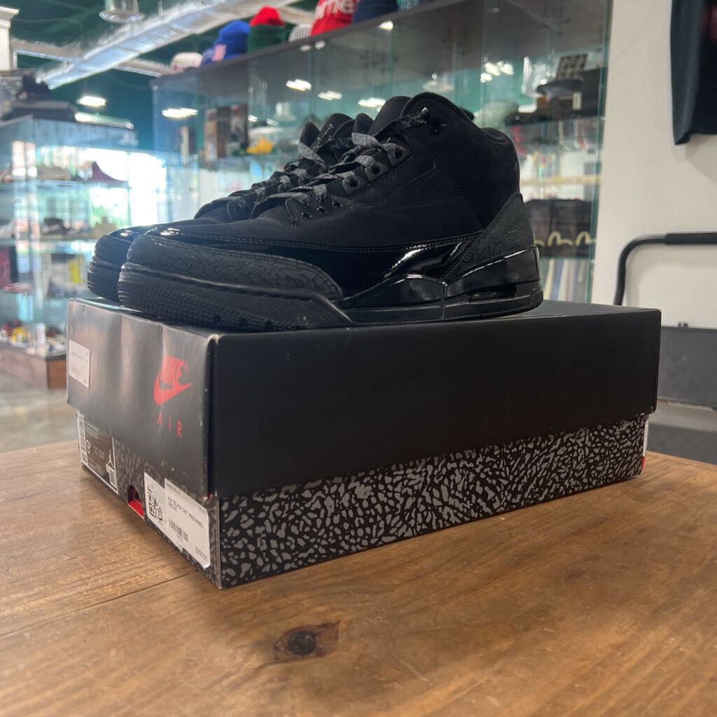 JORDAN 3 BLACK CAT // 9.5