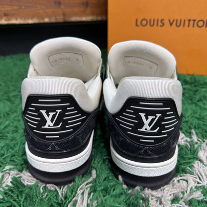 LV TRAINERS (WHITE/BLACK) SZ 9 (BOX)