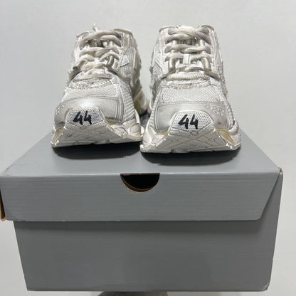 BALENCIAGA RUNNER // SZ44