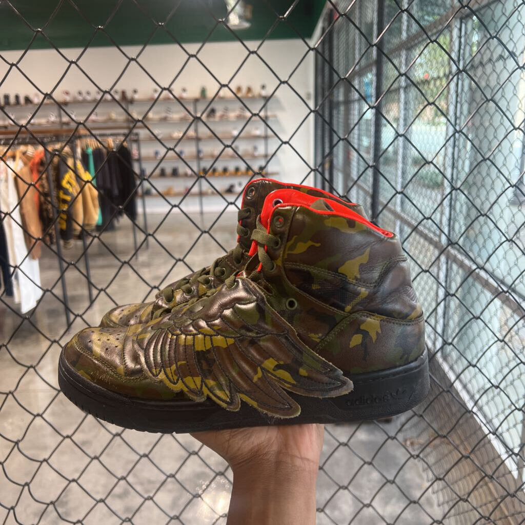 ADIDAS JEREMY SCOTT WING // SZ 10