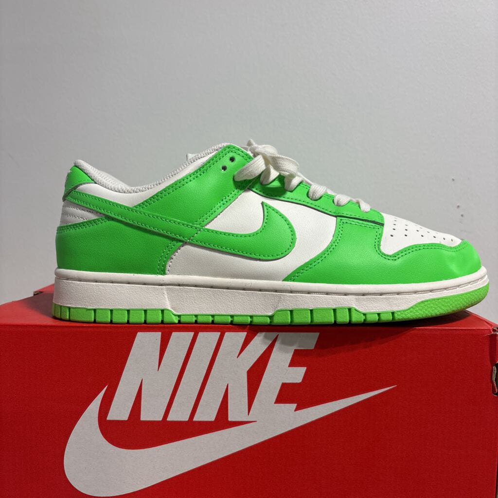 Nike Dunk Green Strike Sz.9 (10.5W)