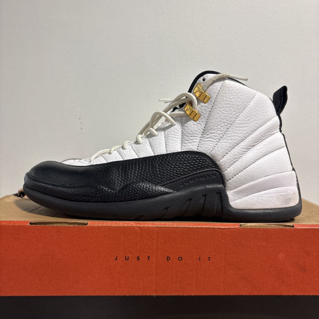 TAXI 12 RETRO // SIZE 10.5 // $100